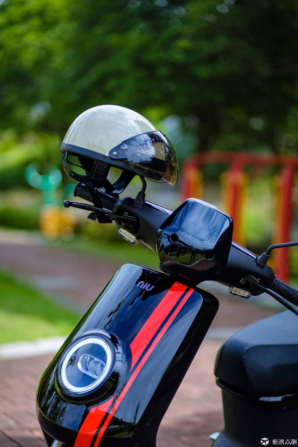 颜值高性能好的暗夜精灵小牛电动mpro