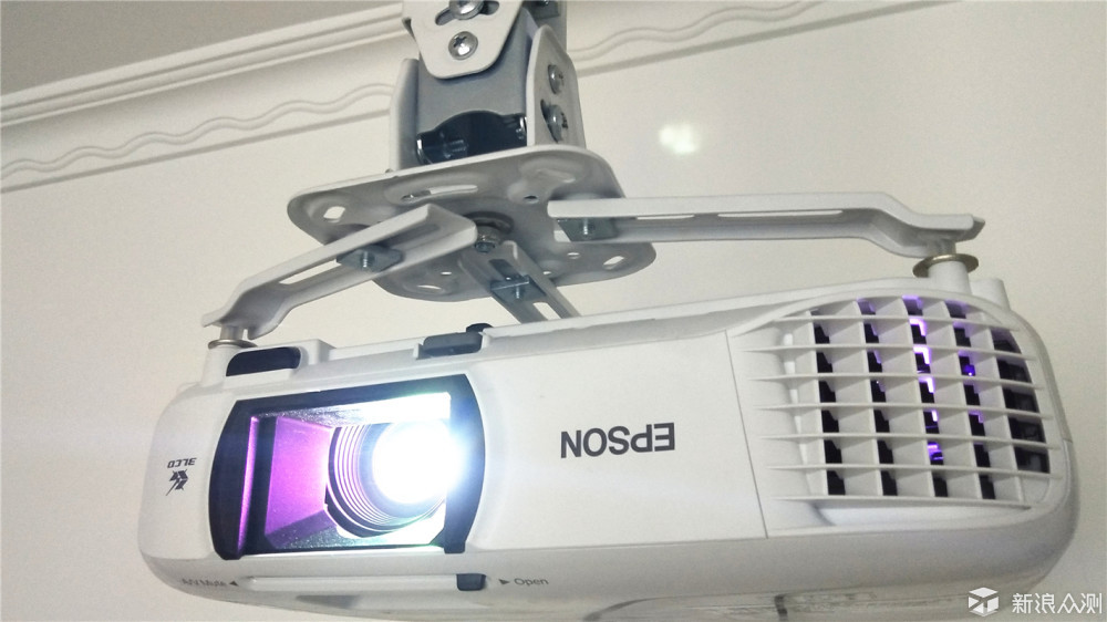 爱普生投影机ch-tw650,家用商务皆适宜