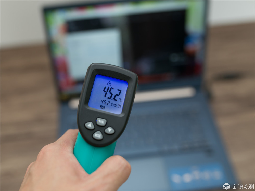 图片处理工作,对于像我这样的非专业用户来讲,是完全够用的~ 6,发热