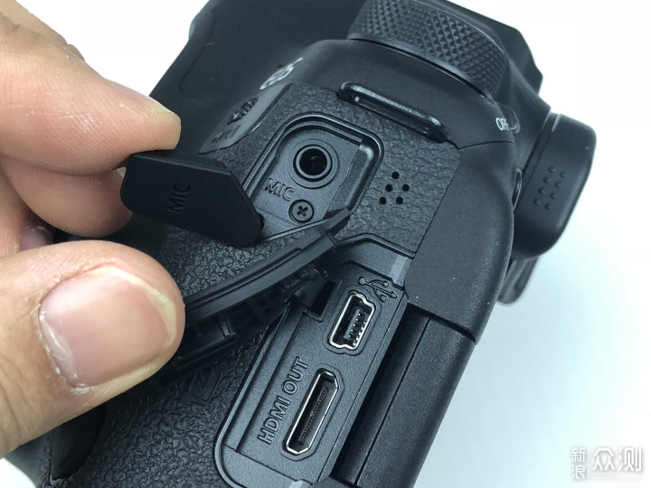 网评最差的佳能单反:佳能eos 6d2上手报告