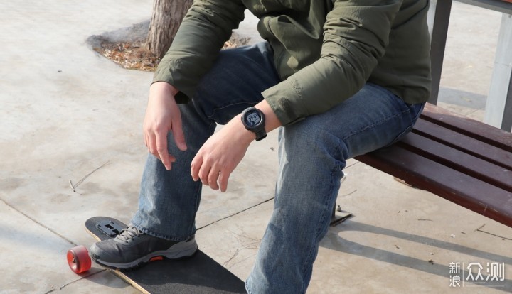 佳明instinct户外智能手表唤醒你的运动本能